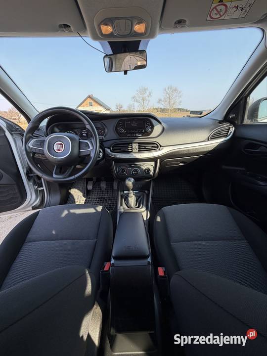 Fiat Tipo 2019 pierwszy właściciel salon Polska Warszawa sprzedam