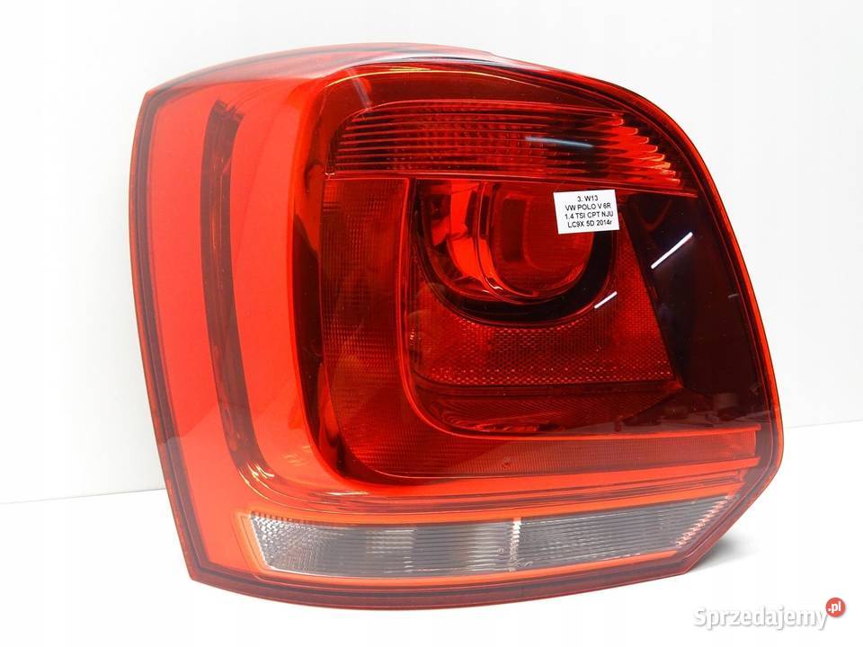 LAMPA LEWA LEWY TYŁ TYLNA W BŁOTNIK VW POLO V 6R osobowe