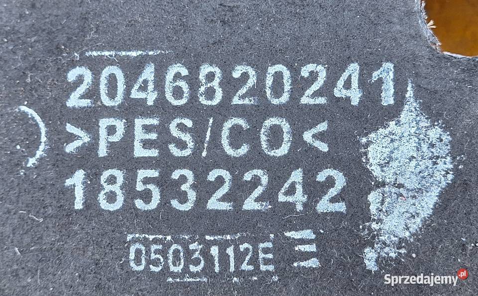 MERCEDES W204 SEDAN IZOLACJA BAGAŻNIKA Wyposażenie wnętrza Części samochodowe Radom
