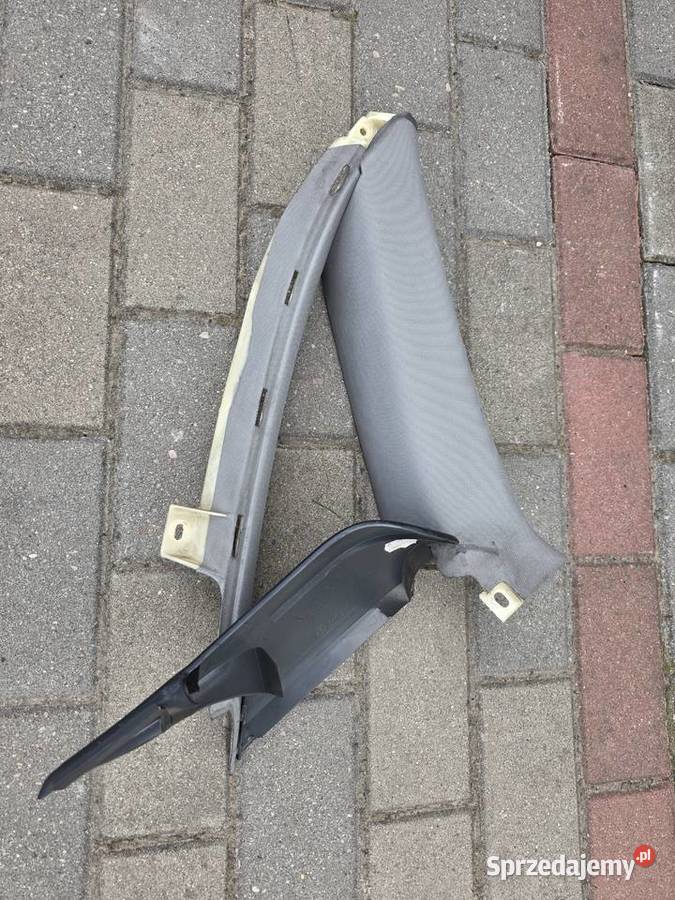 Listwa słupka Lewy tył A4B6 sedan 8E5867287 Iława