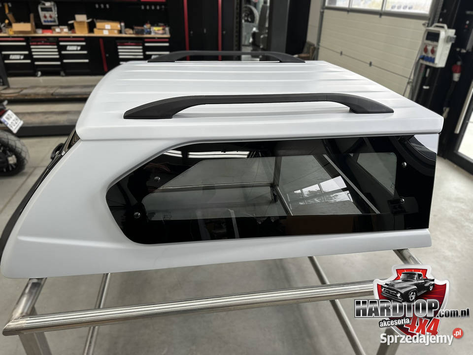 Zabudowa paki Hardtop Ford Ranger 2023 boki Pozostałe Pasłęk