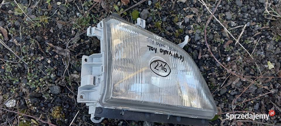 Toyota dyna 2001 20022003 lampa prawa reflektor Byków sprzedam