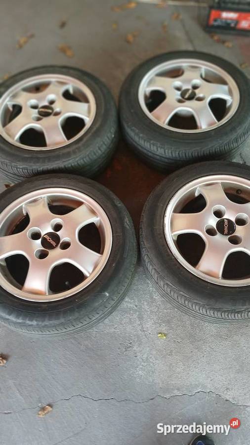 Volvo v 40 2004 r Racibórz