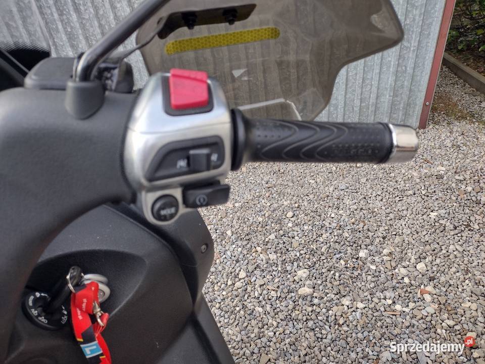 Piaggio MP3 300 2011r na kat B czterosuwowy Piaggio Rzeszów