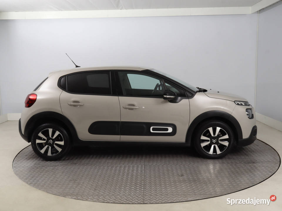Citroen C3 12 PureTech klimatyzacja