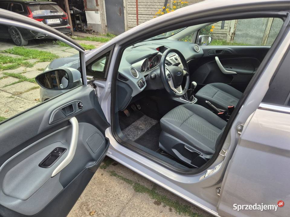 Ford Fiesta Titanium 125 benzyna Nowy rozrząd łódzkie Skierniewice