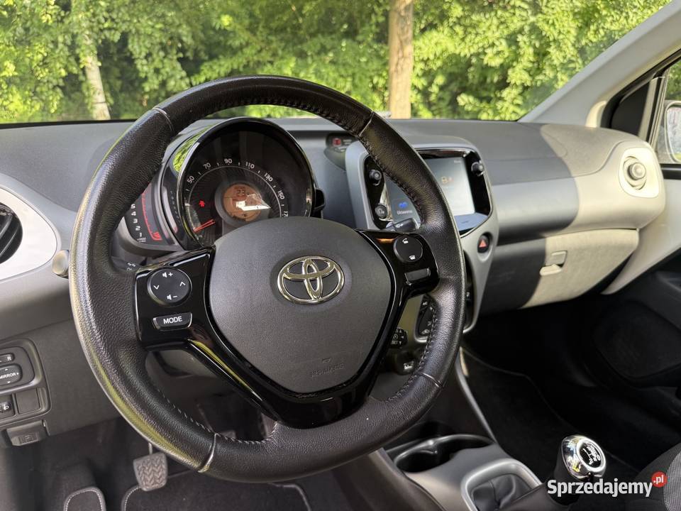 Toyota aygo czujnik zmierzchu sprzedam