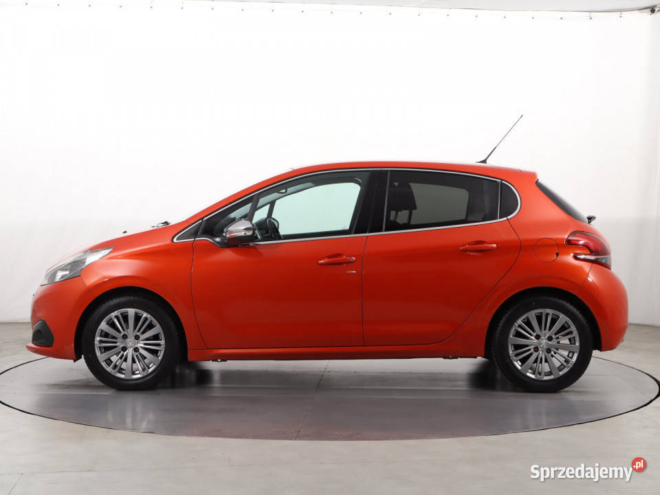 Peugeot 208 12 PureTech Rok produkcji 2016 208 Katowice
