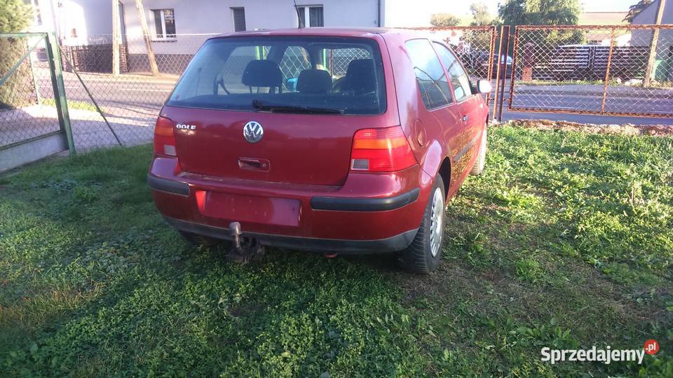 Hak Golf 4 HB Rok produkcji 2001 sprzedam