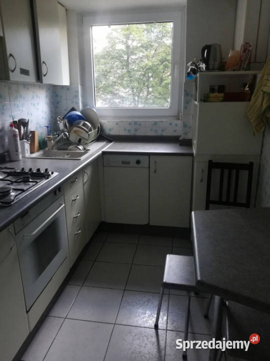 Pokój 15m2 wejściu do stacji metra Służew Warszawa sprzedam