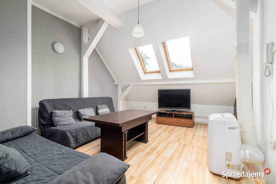 Klimatyczne 4 pokoje 8040 m2 Manhattanie