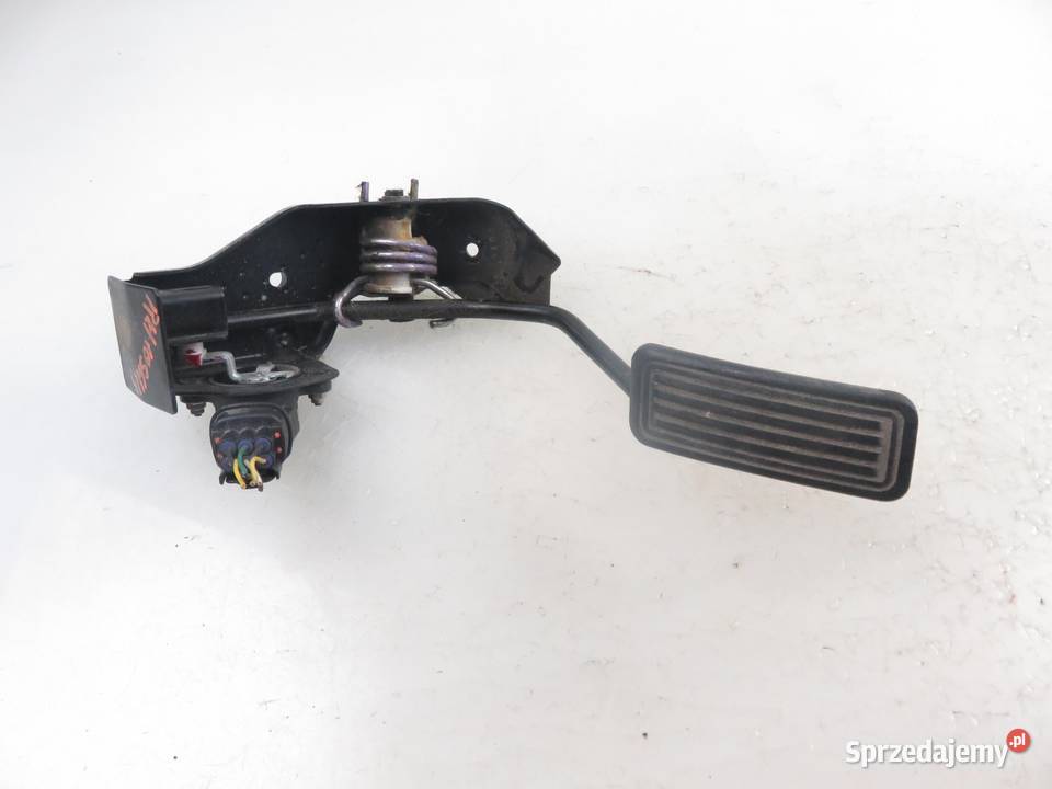 POTENCJOMETR GAZU AVENSIS T25 22 D 8928152021 osobowe