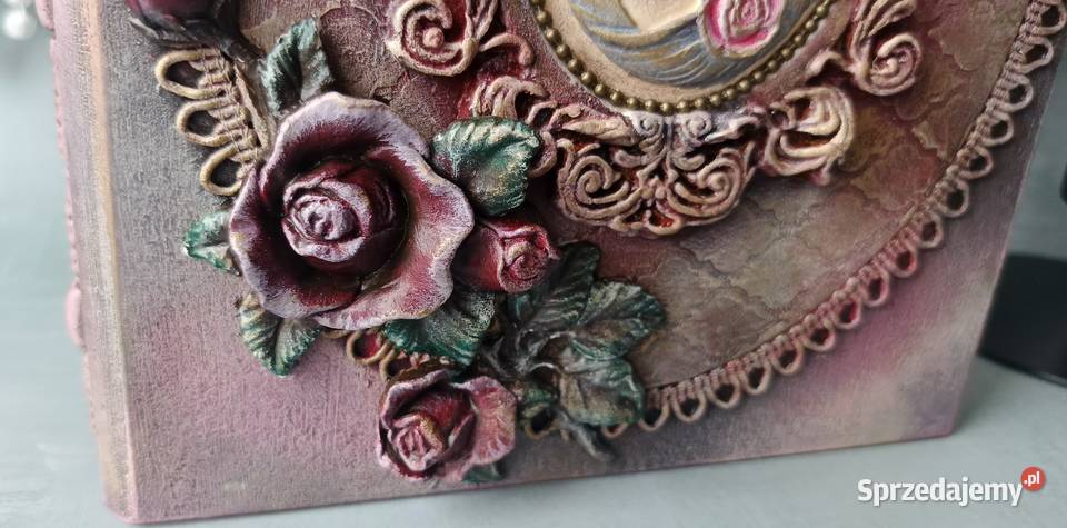 Pudełko w formie książki Drewniane pudełko Ostróda