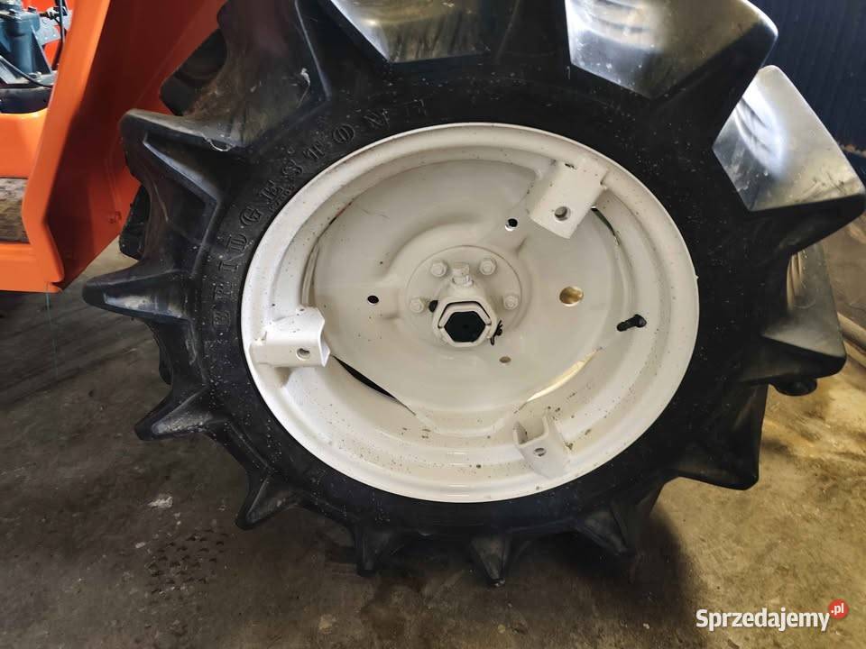 Kubota B1702 Kostarowce sprzedam