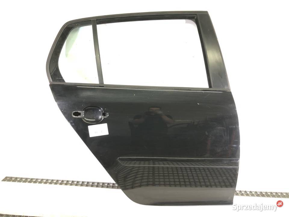 DRZWI PRAWY TYŁ VW GOLF V Hatchback 0310 osobowe
