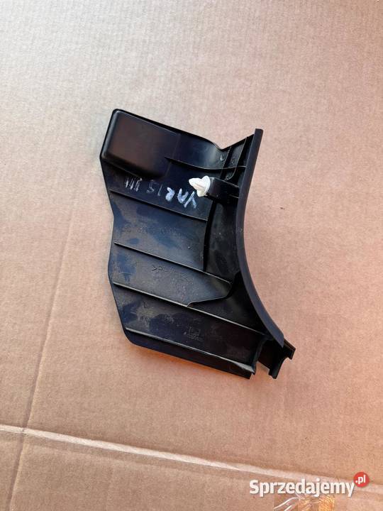 Osłona progu lewa Toyota Yaris III 1120 sprzedam