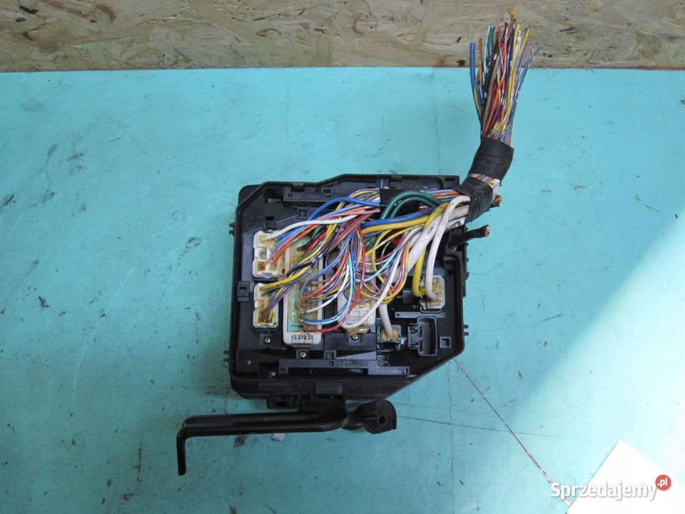 HONDA CRV III 22 CDTI 08r skrzynka bezpieczników