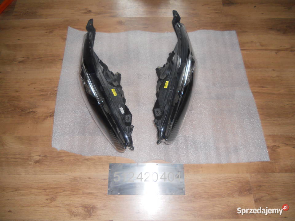 Lampy przód lewa prawa FORD FIESTA MK7 LIFT Zborczyce
