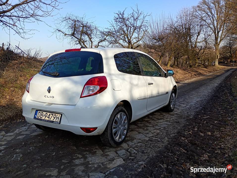 Renaulta Clio 3 12 benzyna 2009r dolnośląskie Trzebnica sprzedam
