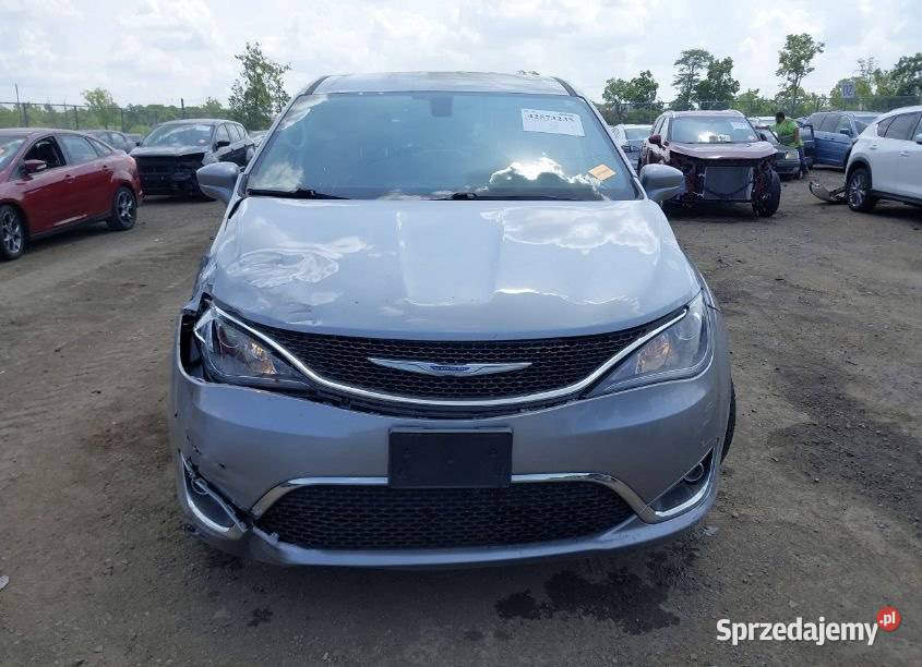 Chrysler Pacifica 36 Popów