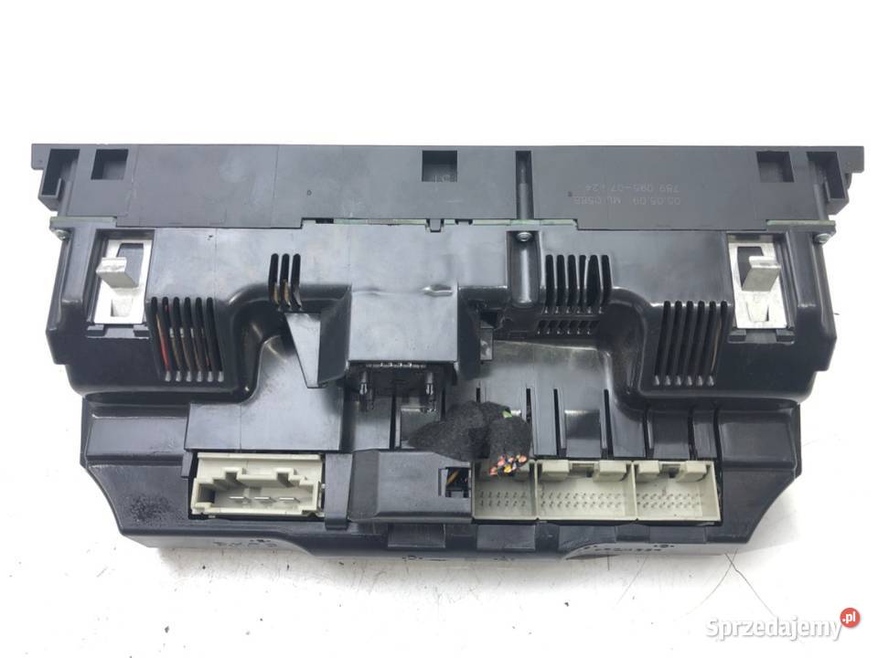 PANEL STEROWANIA NAWIEWU AUDI A6 C6 4F1820043AL osobowe
