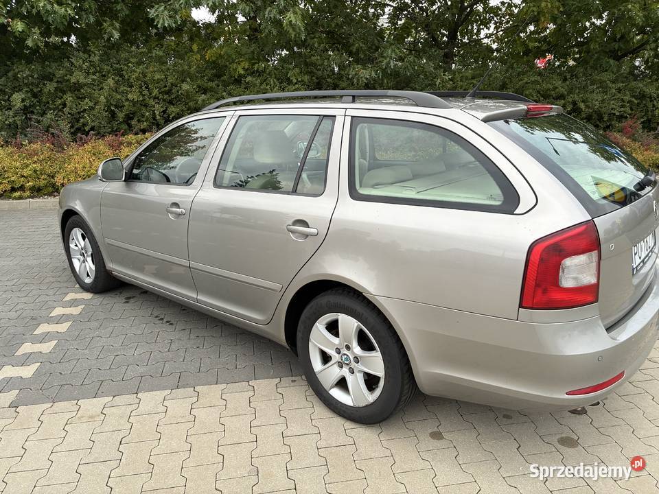 Skoda Octavia Kombi 20 TDI MR 09 Elegance DSG sprzedam