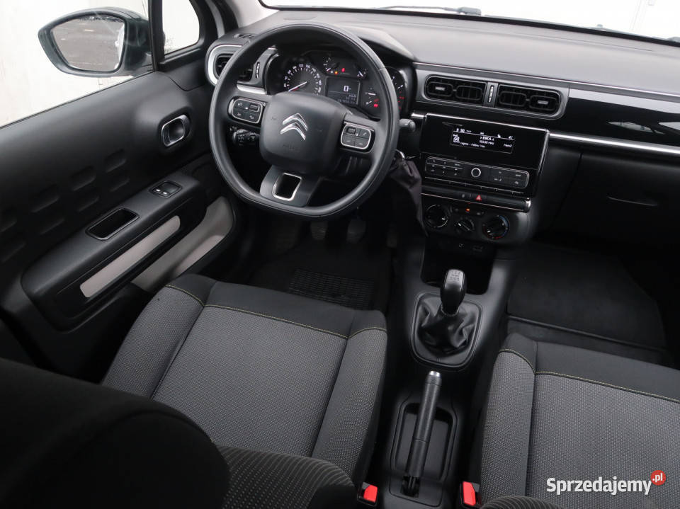 Citroen C3 PureTech 110 asystent pasa ruchu