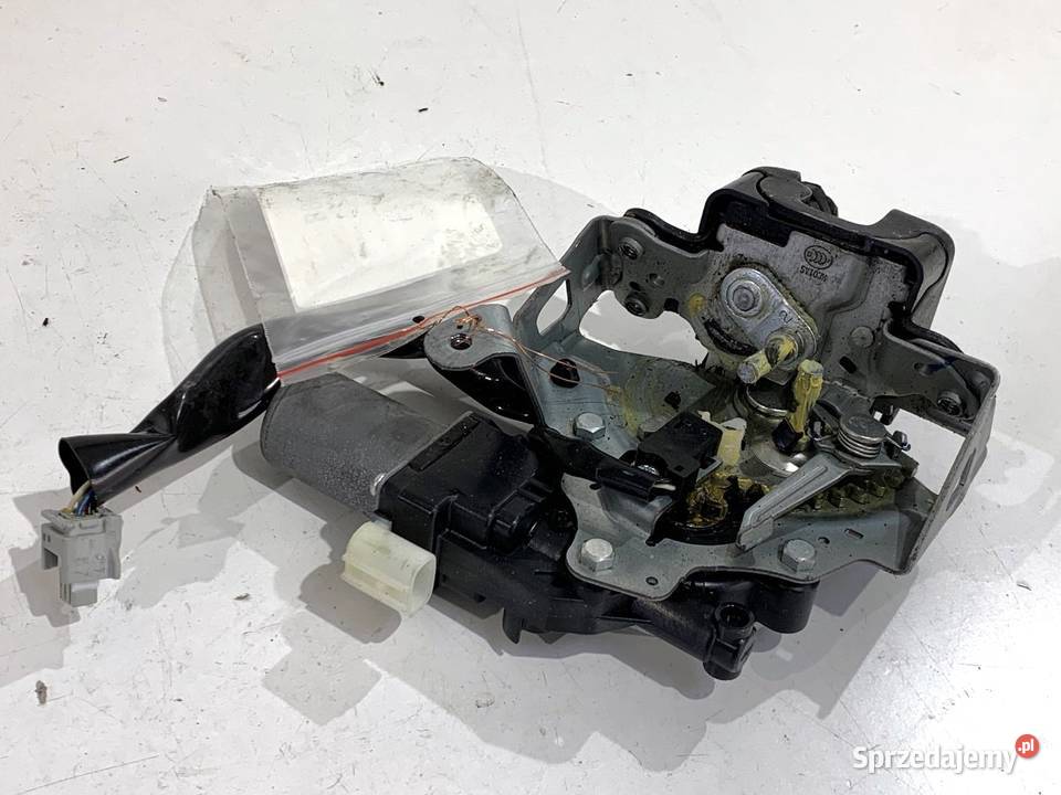 ZAMEK KLAPY TYŁ TOYOTA RAV 4 IV SUV 1638000790