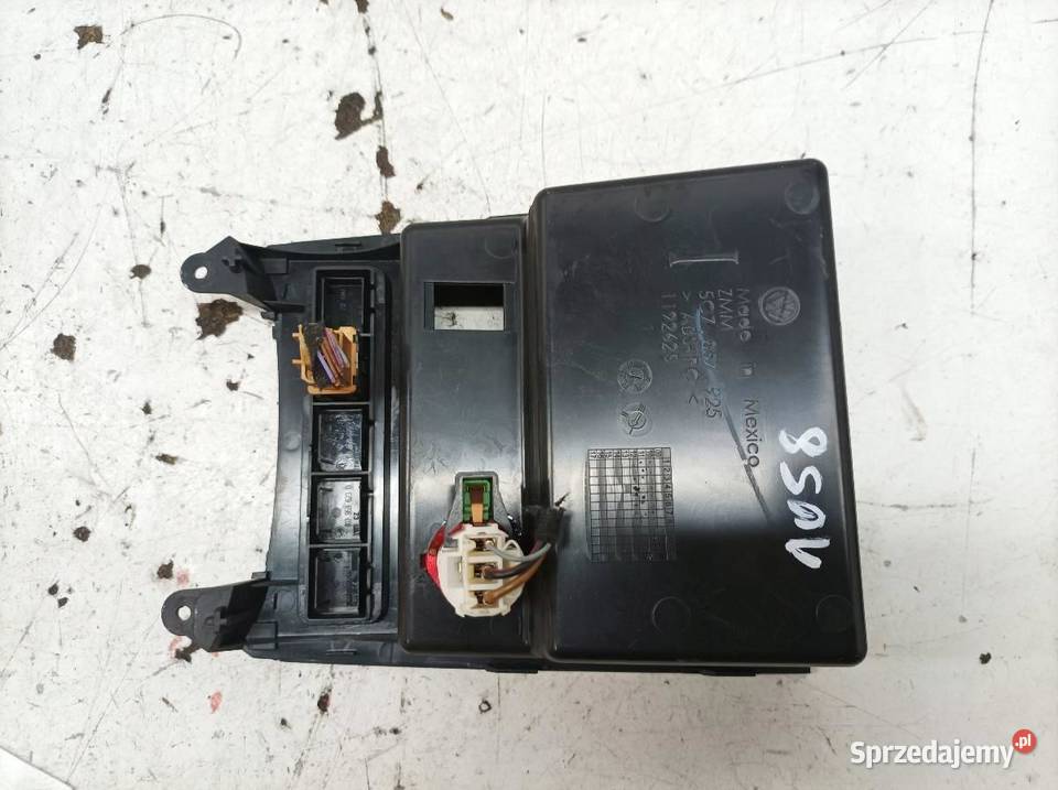 POPIELNICZKA SCHOWEK TUNELU 5C 5C7857925 VW