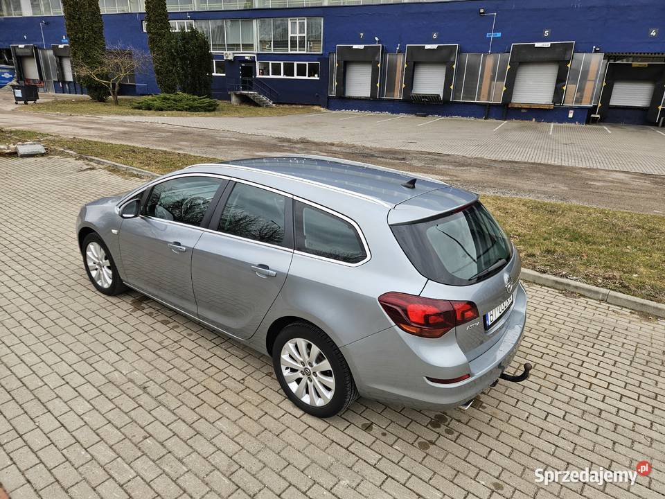 Opel Astra J 20CDTI 165 2011r Combi Manual 6b