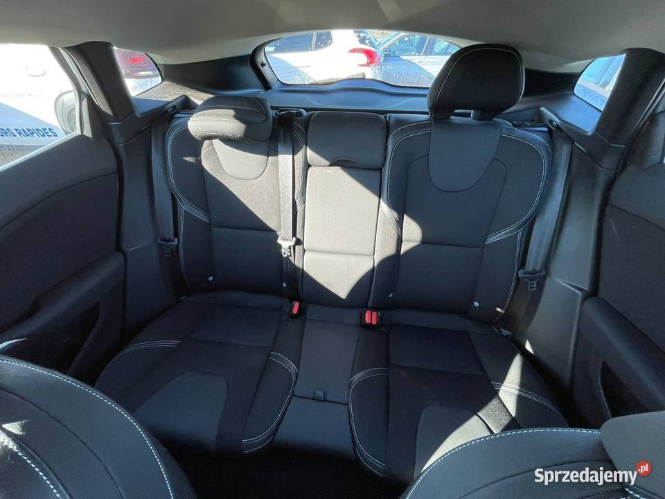 VOLVO V40 16 T2 120 Momentum Effektiv Line DQ275 Gdańsk