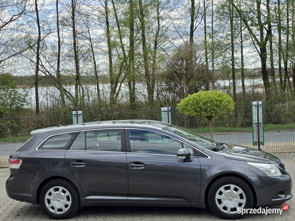 Toyota Avensis 16 VVTI 132 benzyna ZADBANA III Skępe