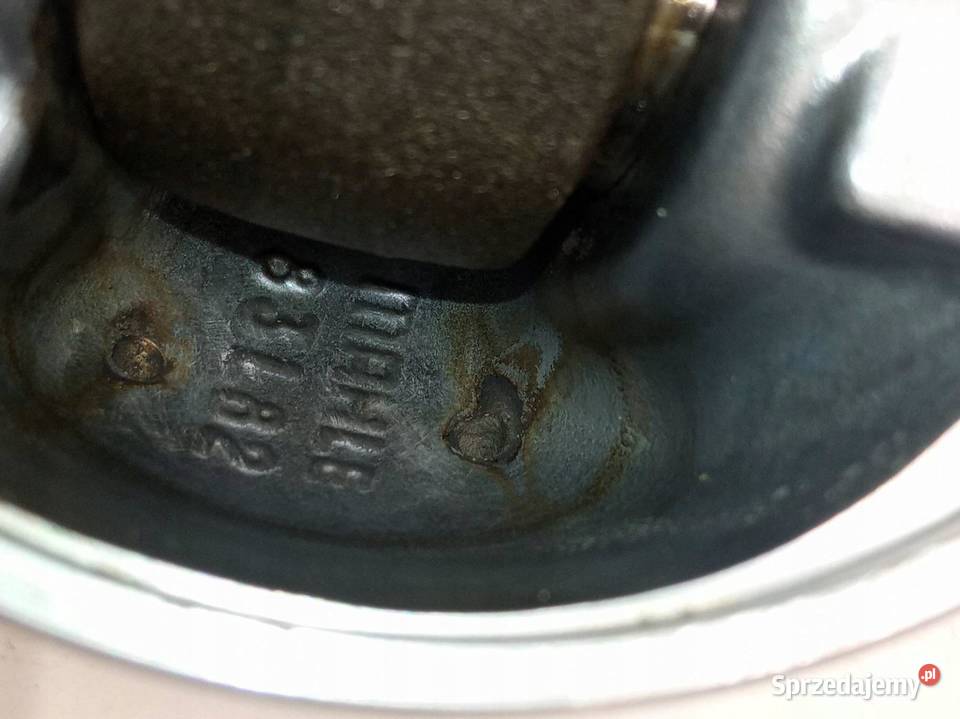 TŁOK 83L82 30 TDI VW Volkswagen Touareg I