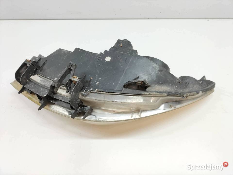 LAMPA PRZÓD PRAWA LIFT SOCZEWKA 9681832280 osobowe Lampy przednie