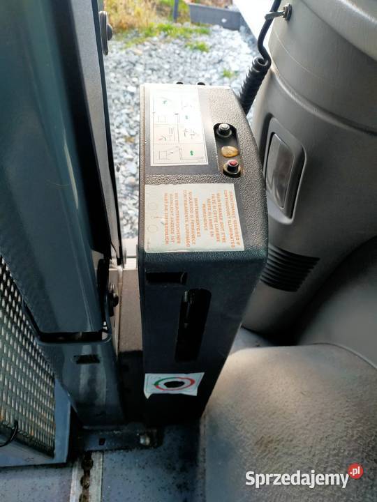 SPRZEDAM windę załadowczą marki RICON na wózek Słotwina