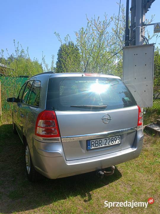 Opel Zafira B 18 benzyna 2008 1796cm3 Zaklików