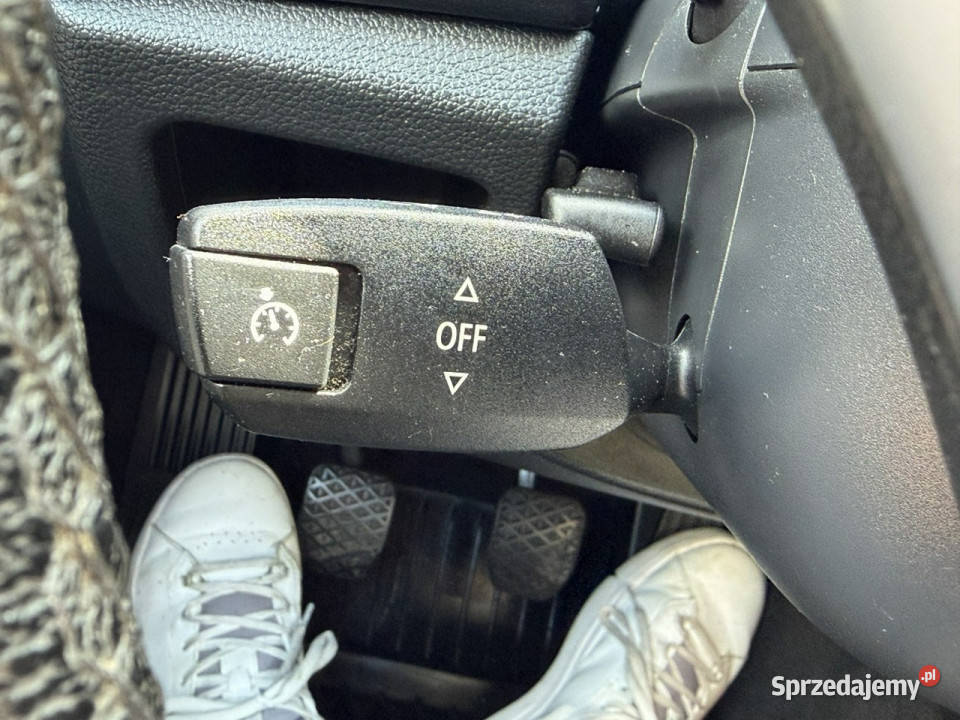 BMW 118 BMW 118d 143 Navi Podgrzewane fotele Gostyń sprzedam