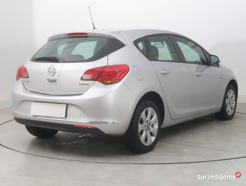 Opel Astra 14 T srebrny Bielany Wrocławskie sprzedam