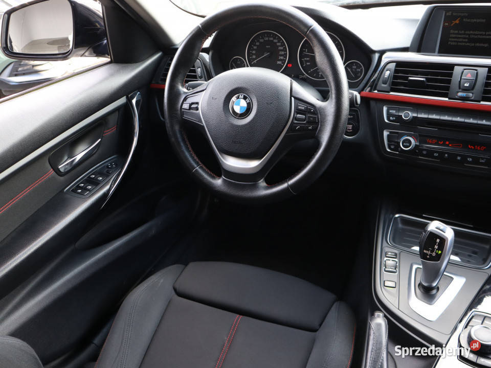 BMW 3 320 i światła przeciwmgielne sprzedam