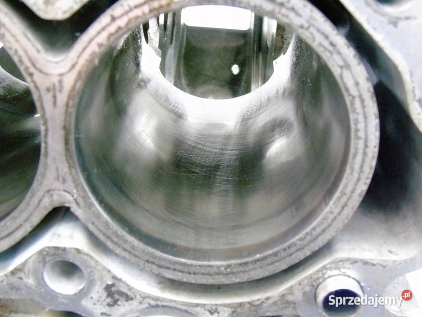 Blok silnika 16 HDI C4 C5 207 307 407 308 206