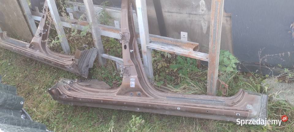 DACIA DUSTER I próg słupek prawy lewy Kielce