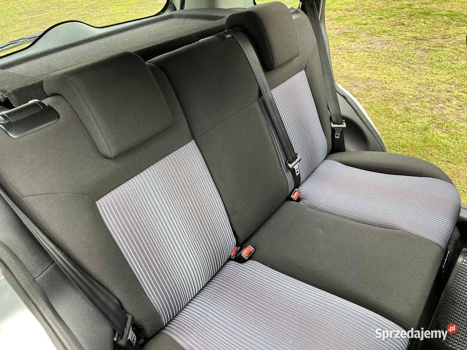 zadbane auto z niskim przebiegiem Huta Komorowska sprzedam