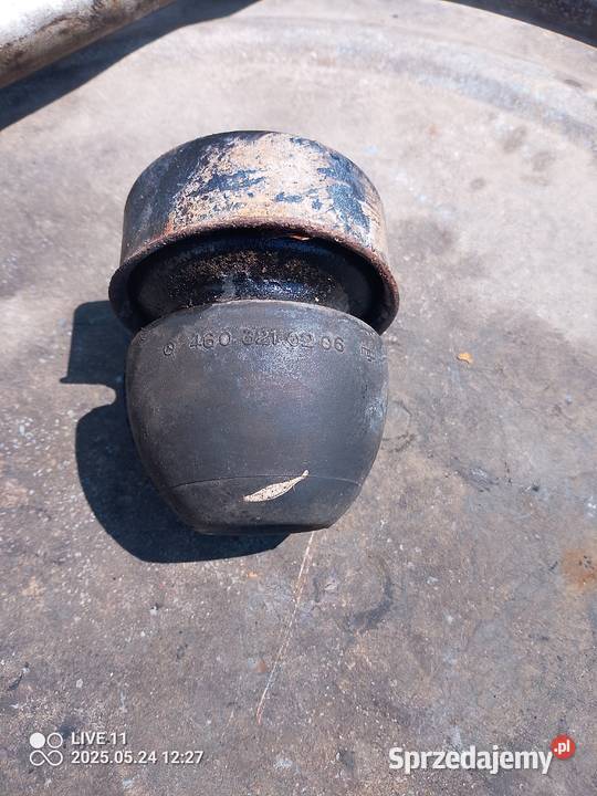 Mercedes g klasa Wolf odboje sprężyn 4603210206 Pozostałe małopolskie Kocmyrzów