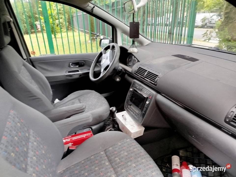 Sharan 19 TDI 2002 Rok produkcji 2002 sprzedam