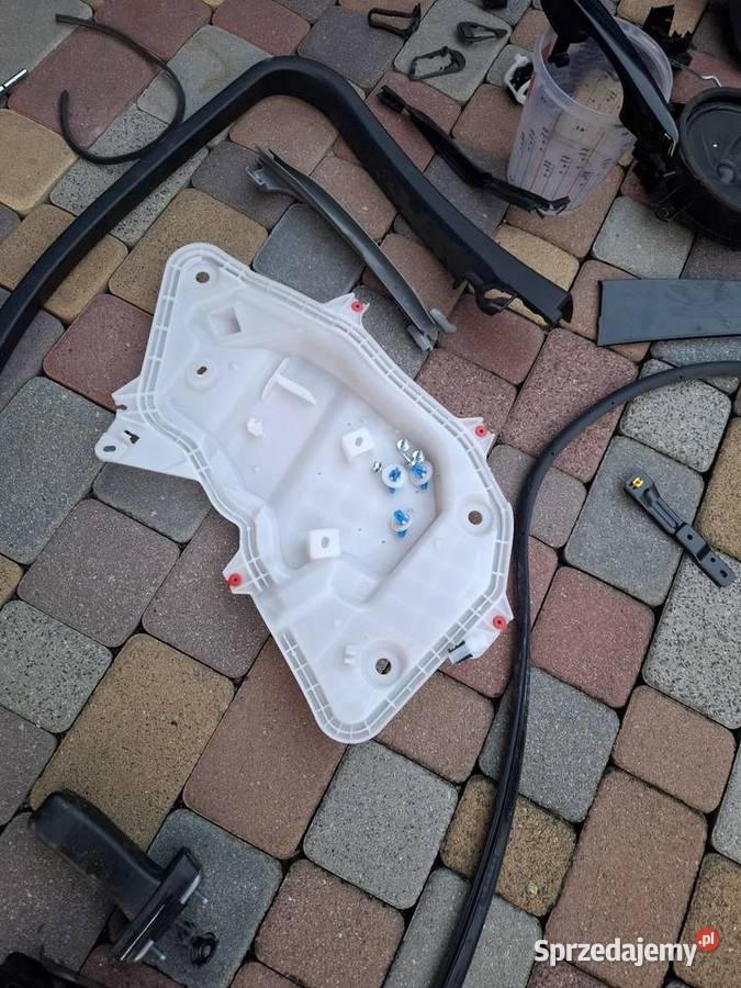 Części drzwi prawa strona lexus ux 250 h z 2024r Rzeszów