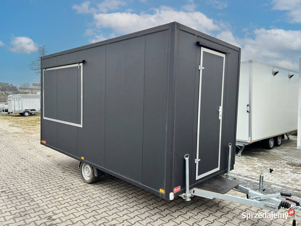 Przyczepa gastronomiczna foodtruck handlowa pełny VAT Kotlin