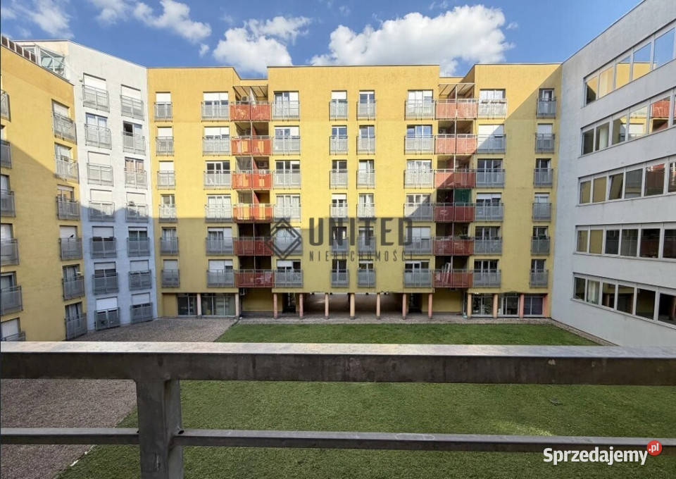 ulicy Białowieskiej apartamentowiec dolnośląskie