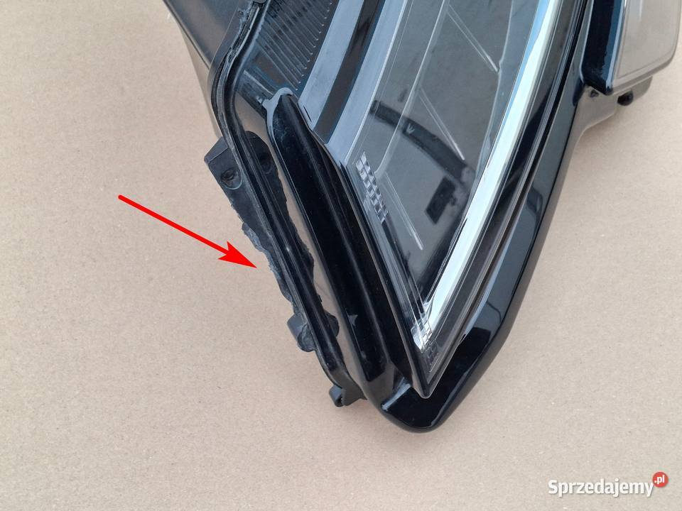 SKODA KAROQ REFLEKTOR LEWY FULL LED LAMPA LEWA sprzedam