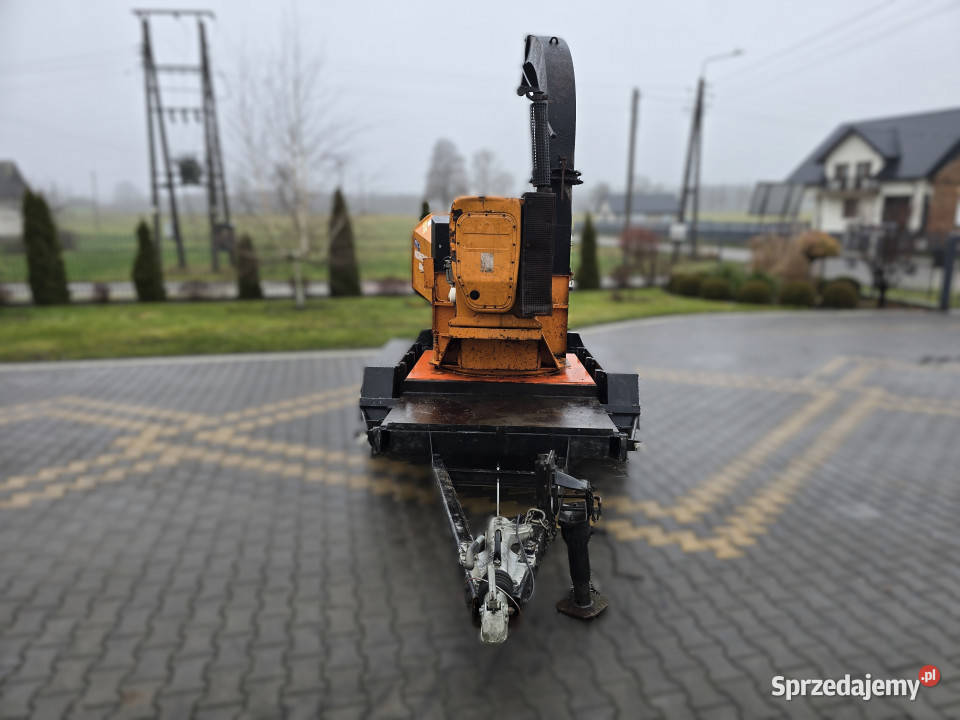 Rębak spalinowy na przyczepie NOREMAT BM250 Rolnictwo podlaskie Baliki