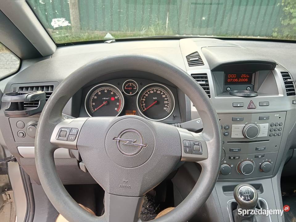 Opel Zafira B 7 osobowa gaz CNG hak holowniczy 94KM Zafira Tarnów sprzedam